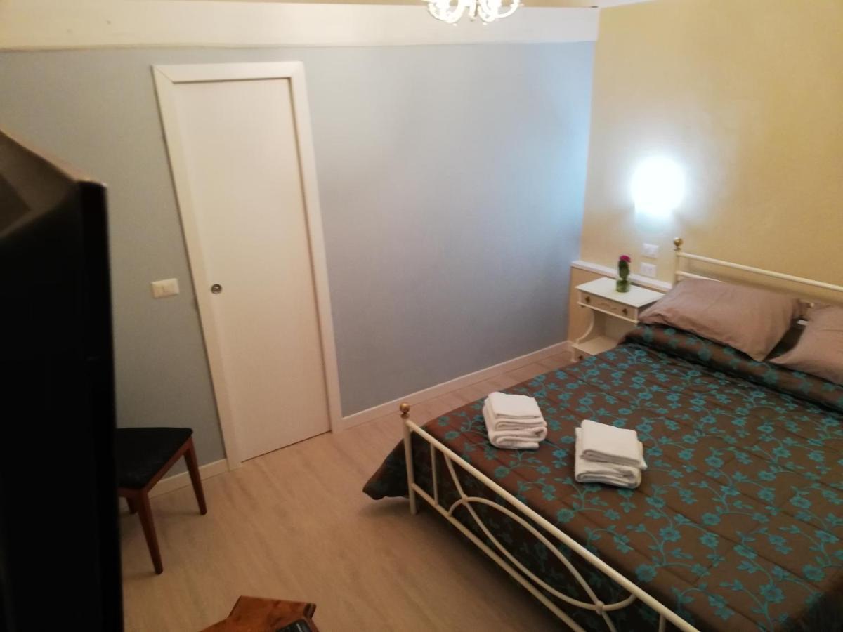 B&B Camere Montalto Centro Монталто ди Кастро Екстериор снимка