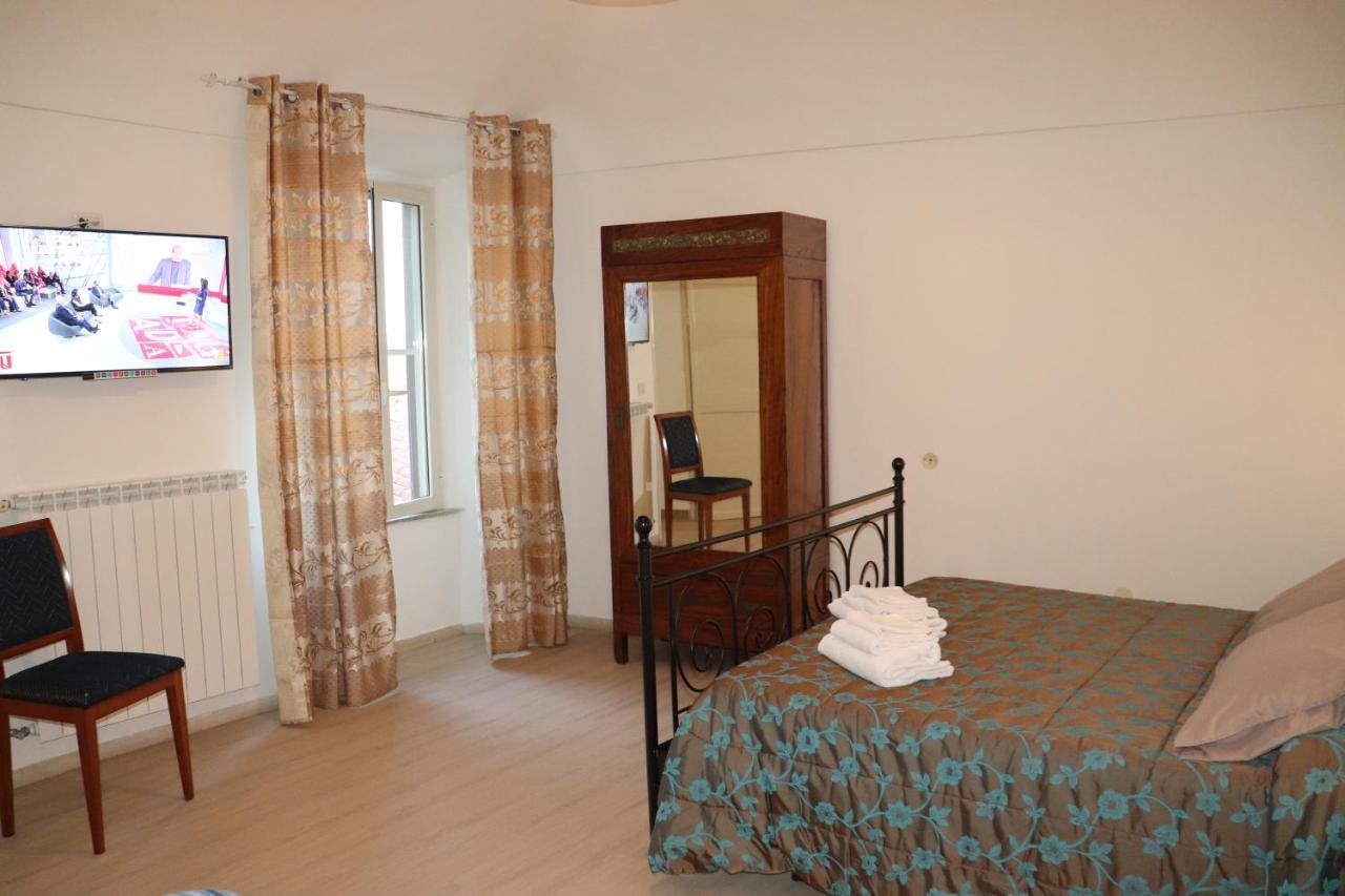 B&B Camere Montalto Centro Монталто ди Кастро Екстериор снимка